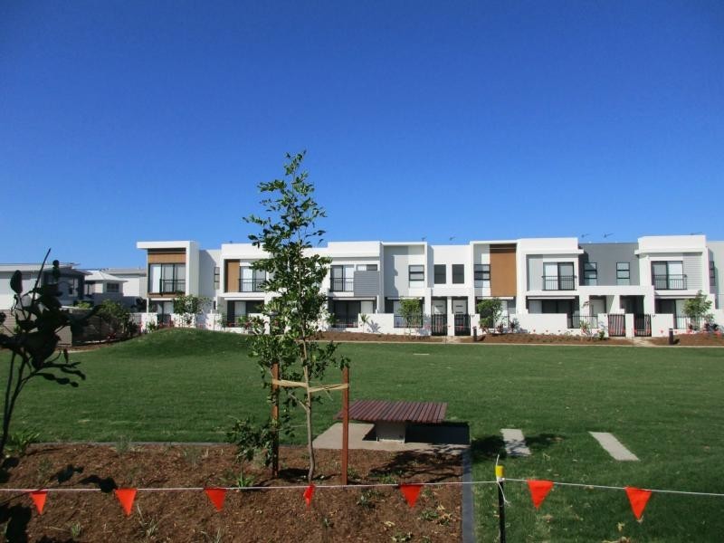 Hope Island QLD 4212