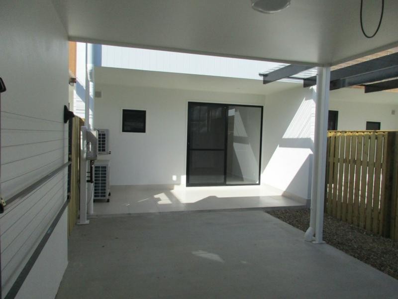 Hope Island QLD 4212