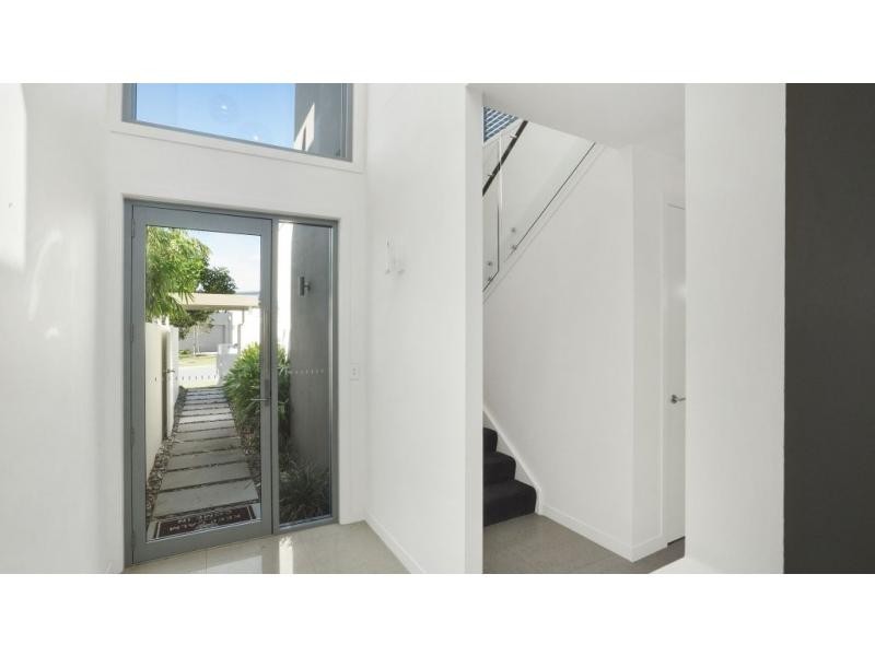 7697 Fairway Boulevard, Hope Island QLD 4212