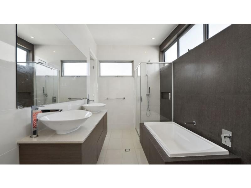 7697 Fairway Boulevard, Hope Island QLD 4212