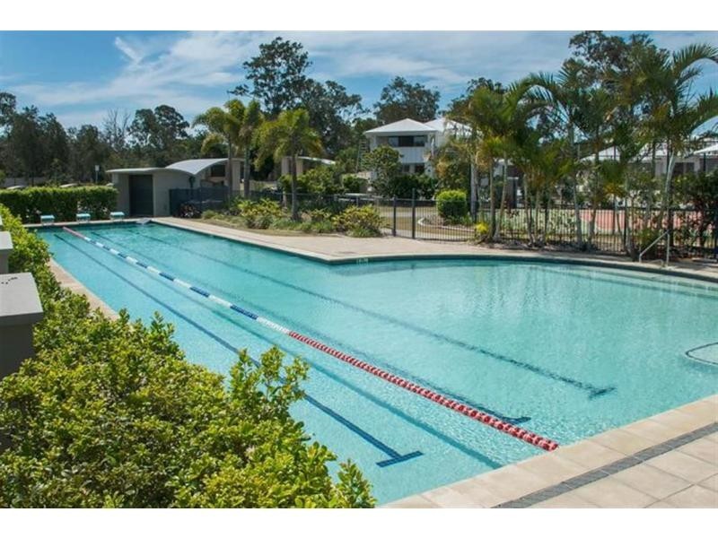 19 The Peninsula, Helensvale QLD 4212