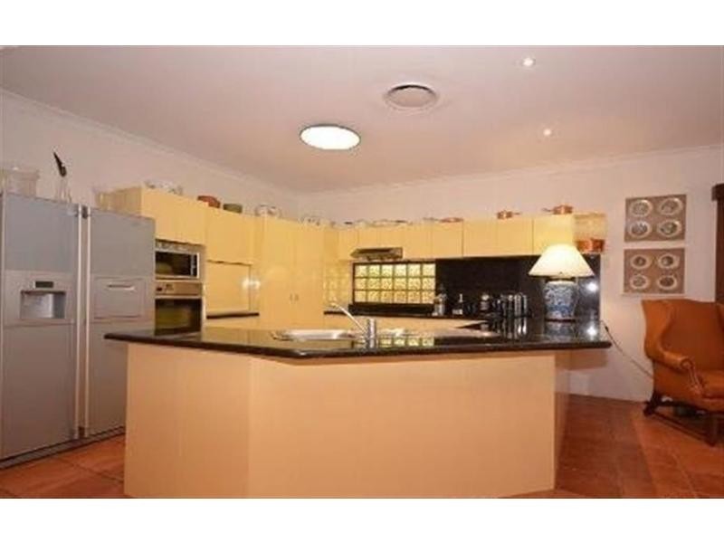 3152 Riverleigh Drive, Hope Island QLD 4212