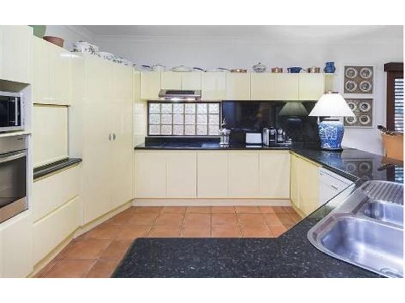 3152 Riverleigh Drive, Hope Island QLD 4212