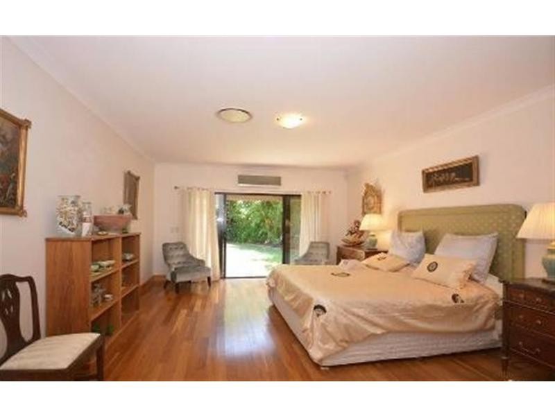 3152 Riverleigh Drive, Hope Island QLD 4212
