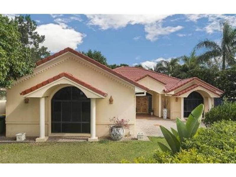 3152 Riverleigh Drive, Hope Island QLD 4212