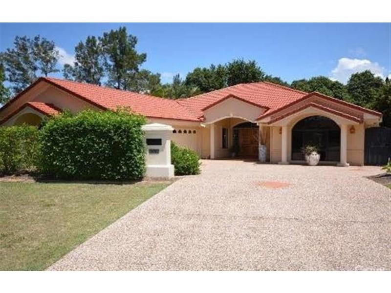 3152 Riverleigh Drive, Hope Island QLD 4212