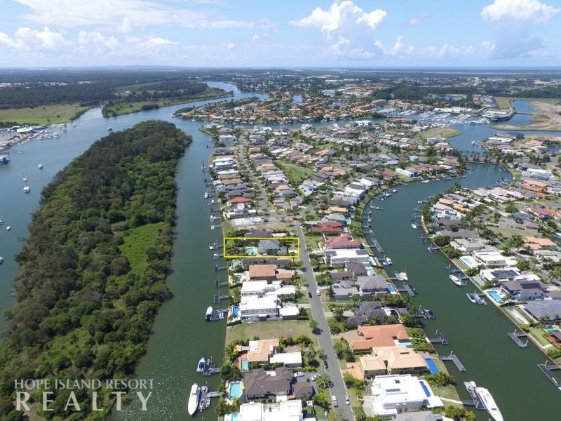2345 Cressbrook Drive, Hope Island QLD 4212