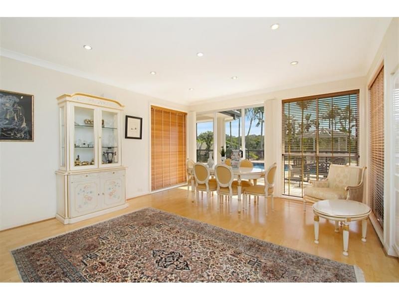 2345 Cressbrook Drive, Hope Island QLD 4212