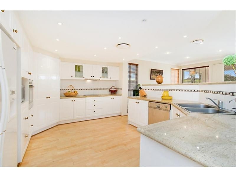 2345 Cressbrook Drive, Hope Island QLD 4212