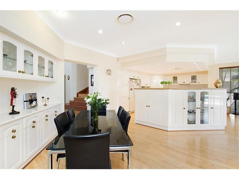 2345 Cressbrook Drive, Hope Island QLD 4212