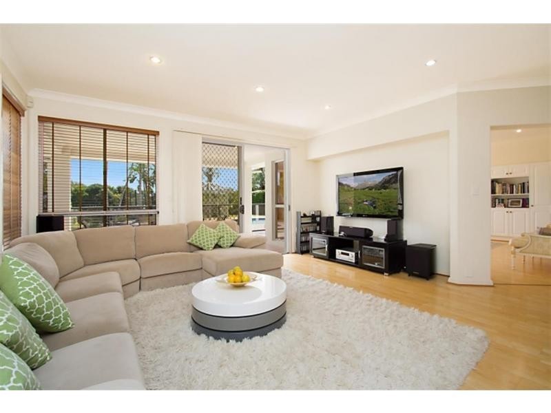 2345 Cressbrook Drive, Hope Island QLD 4212