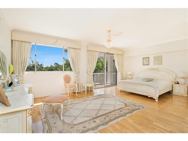 2345 Cressbrook Drive, Hope Island QLD 4212