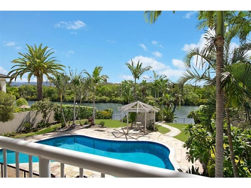 2345 Cressbrook Drive, Hope Island QLD 4212