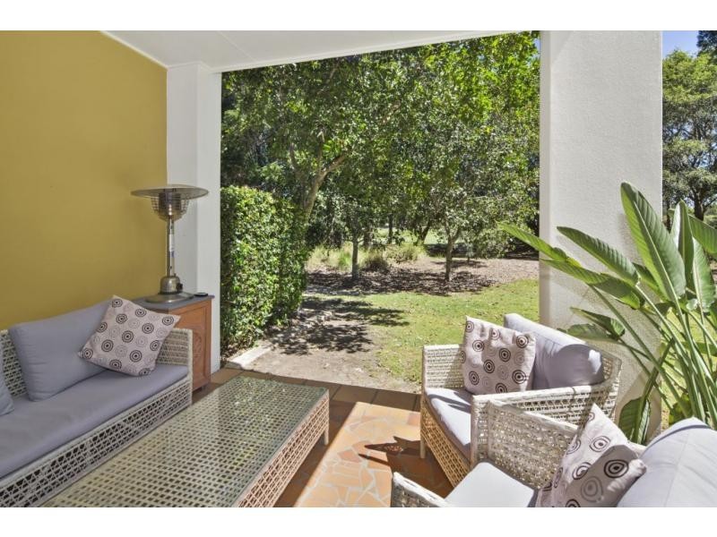 8856 Magnolia Drive, Hope Island QLD 4212