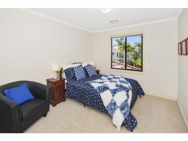 8856 Magnolia Drive, Hope Island QLD 4212