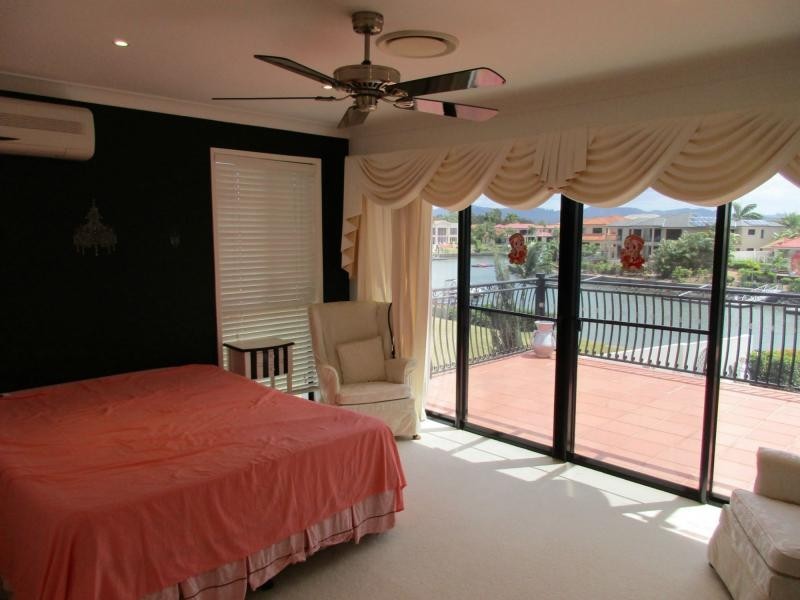 Hope Island QLD 4212