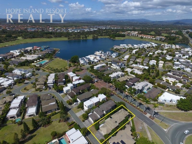 6102 The Lakes Drive, Hope Island QLD 4212