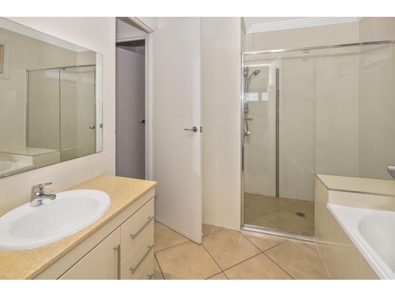 7402 Ellensbrook Drive, Hope Island QLD 4212