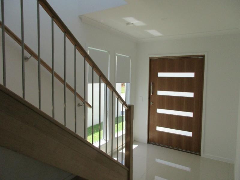 Hope Island QLD 4212