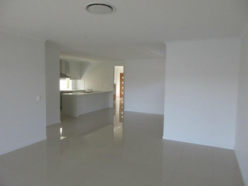 Hope Island QLD 4212