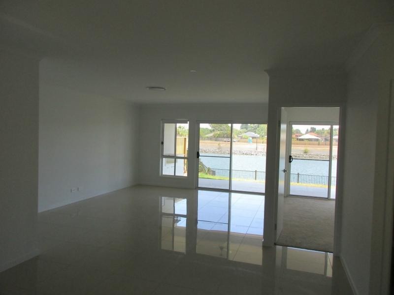 Hope Island QLD 4212