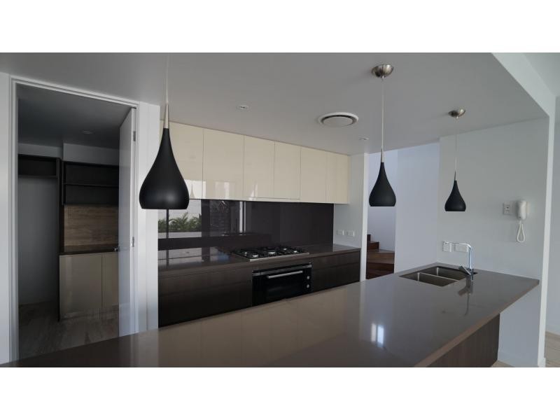 Hope Island QLD 4212