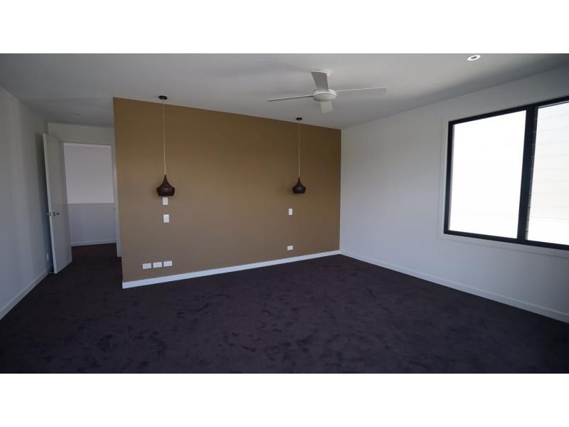 Hope Island QLD 4212