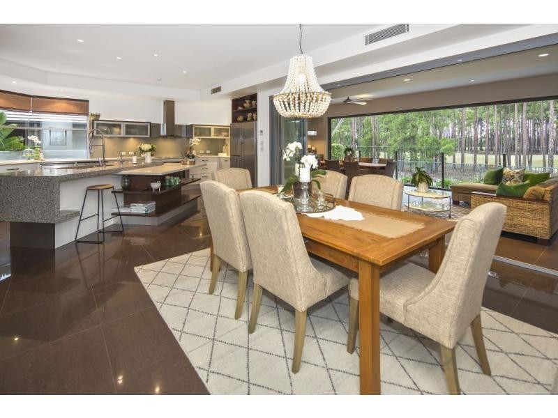 2256 Banksia Lakes Drive, Sanctuary Cove QLD 4212