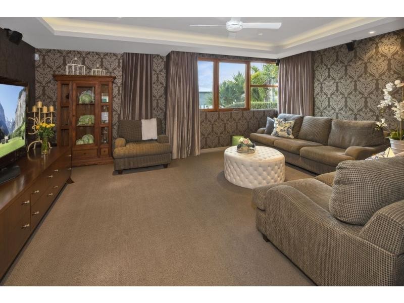 2256 Banksia Lakes Drive, Sanctuary Cove QLD 4212