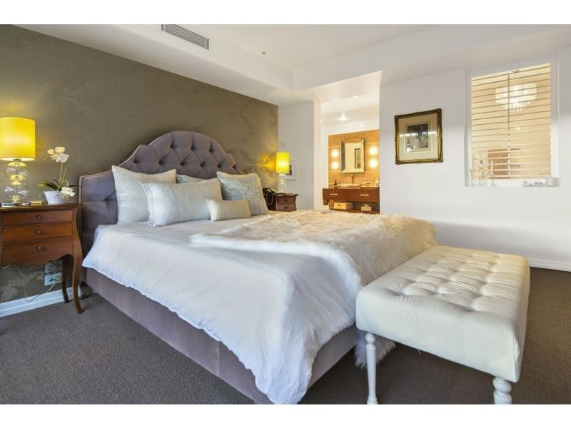 2256 Banksia Lakes Drive, Sanctuary Cove QLD 4212