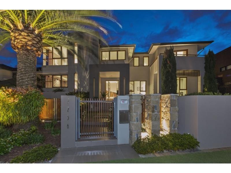 2256 Banksia Lakes Drive, Sanctuary Cove QLD 4212
