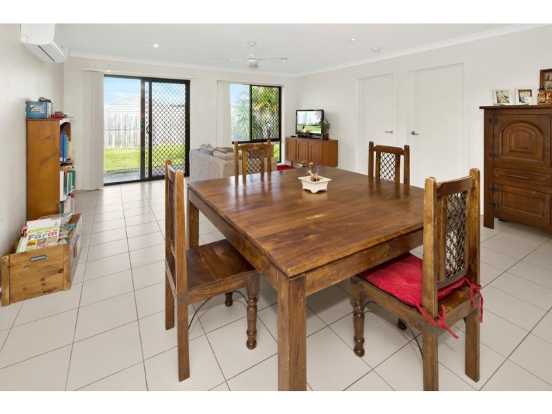14 Arcadia Boulevard, Pimpama QLD 4209