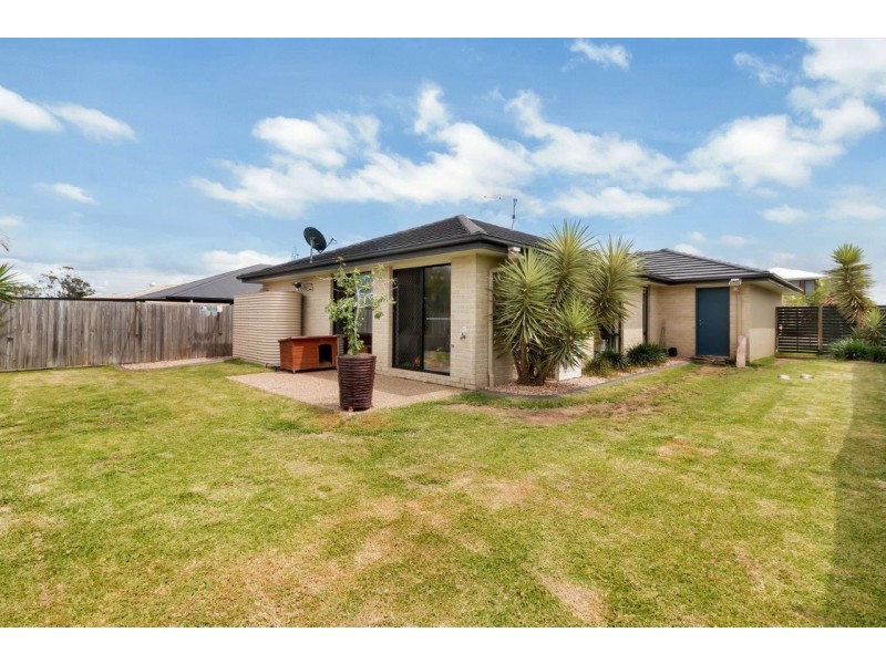14 Arcadia Boulevard, Pimpama QLD 4209