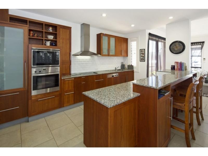 1519 Riverdale Drive, Hope Island QLD 4212