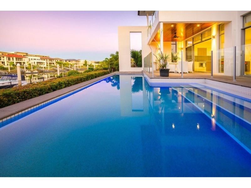 6194 Bolsena Circuit, Hope Island QLD 4212