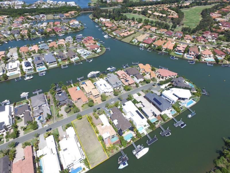 2340 Cressbrook Drive, Hope Island QLD 4212