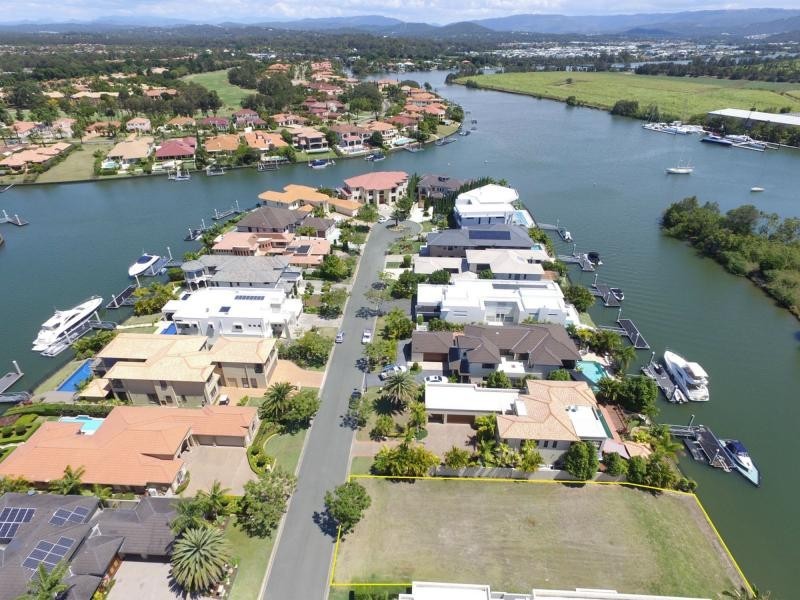 2340 Cressbrook Drive, Hope Island QLD 4212