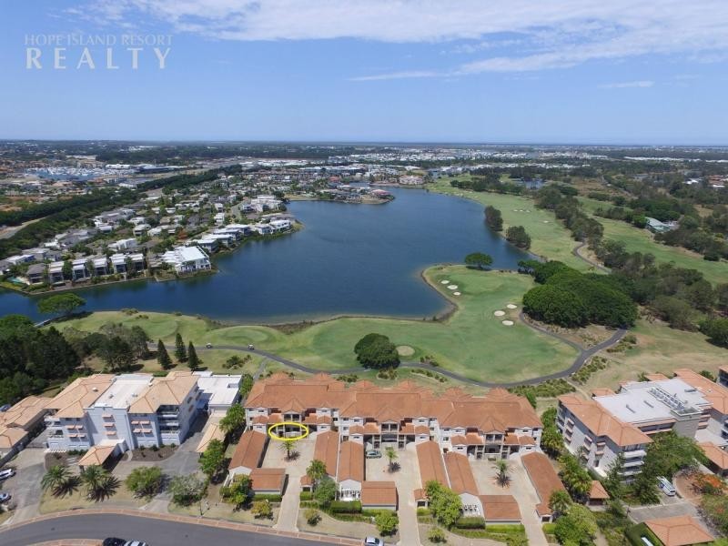 8324 Magnolia Drive East, Hope Island QLD 4212