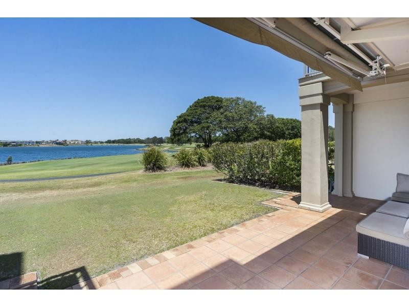 8324 Magnolia Drive East, Hope Island QLD 4212