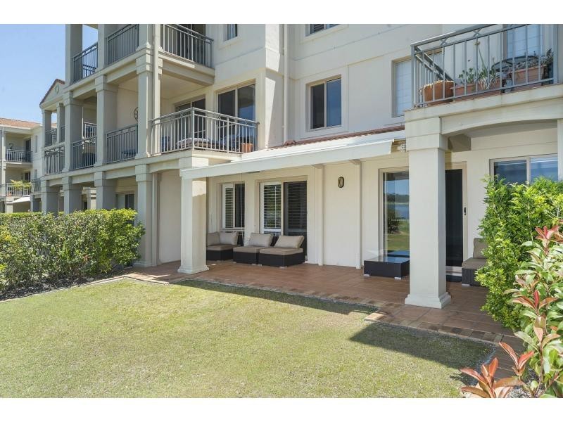 8324 Magnolia Drive East, Hope Island QLD 4212