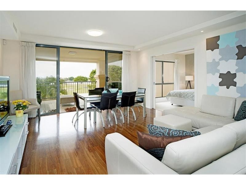 Hope Island QLD 4212