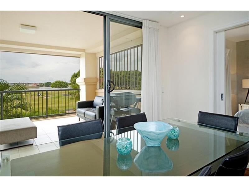 Hope Island QLD 4212