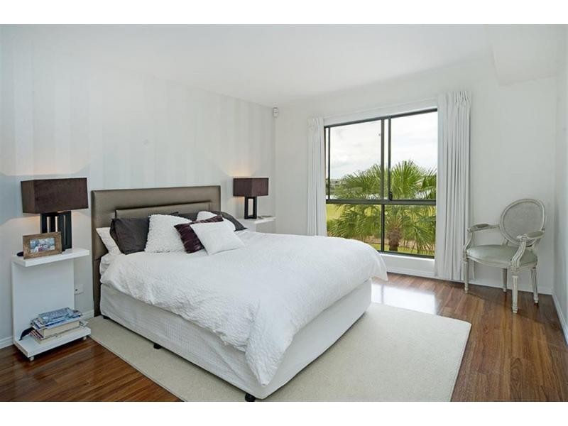 Hope Island QLD 4212