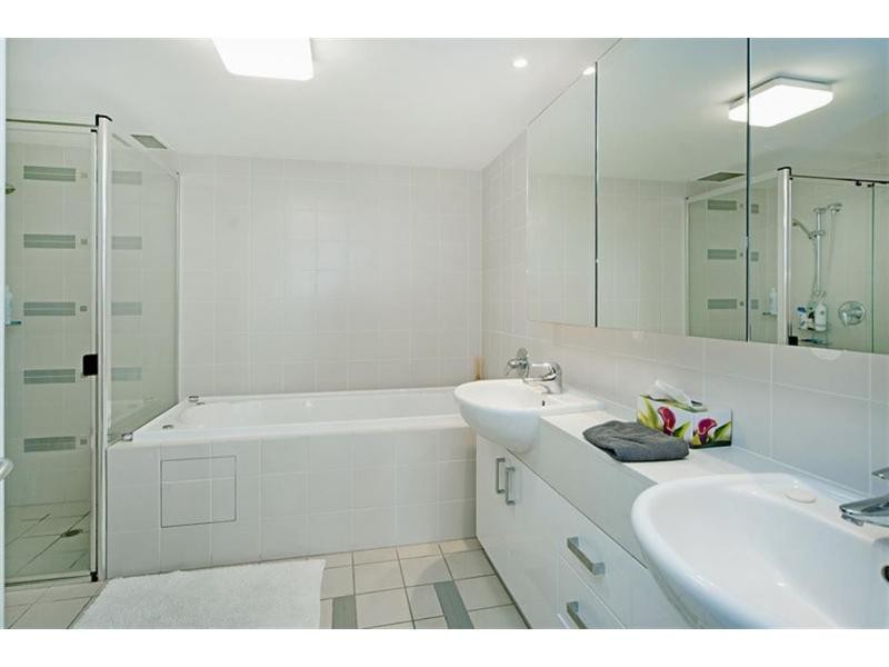 Hope Island QLD 4212