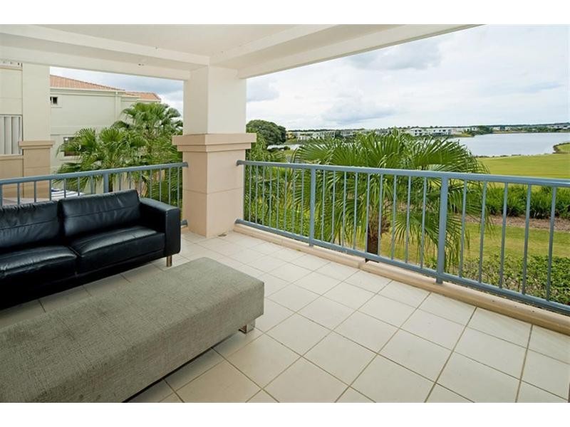 Hope Island QLD 4212