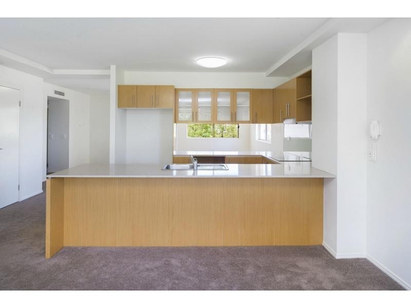 8426 Magnolia Drive East, Hope Island QLD 4212