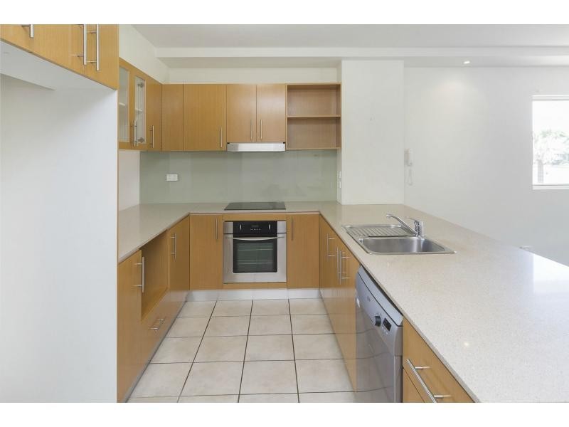 8426 Magnolia Drive East, Hope Island QLD 4212