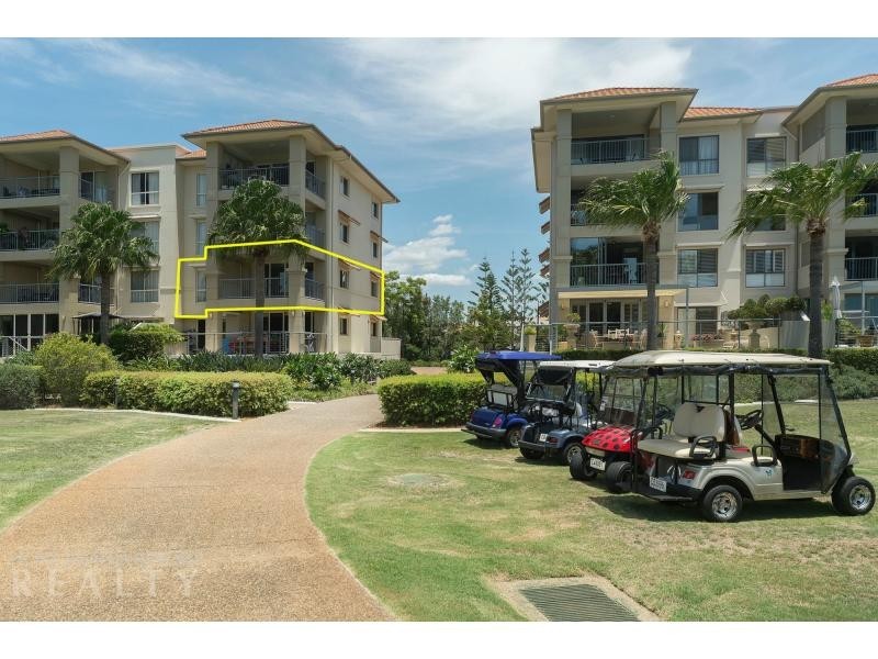 8426 Magnolia Drive East, Hope Island QLD 4212