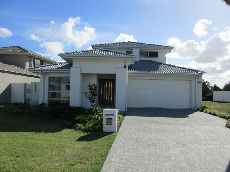 Hope Island QLD 4212