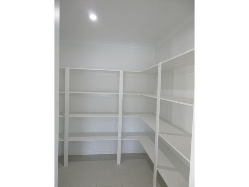 Hope Island QLD 4212